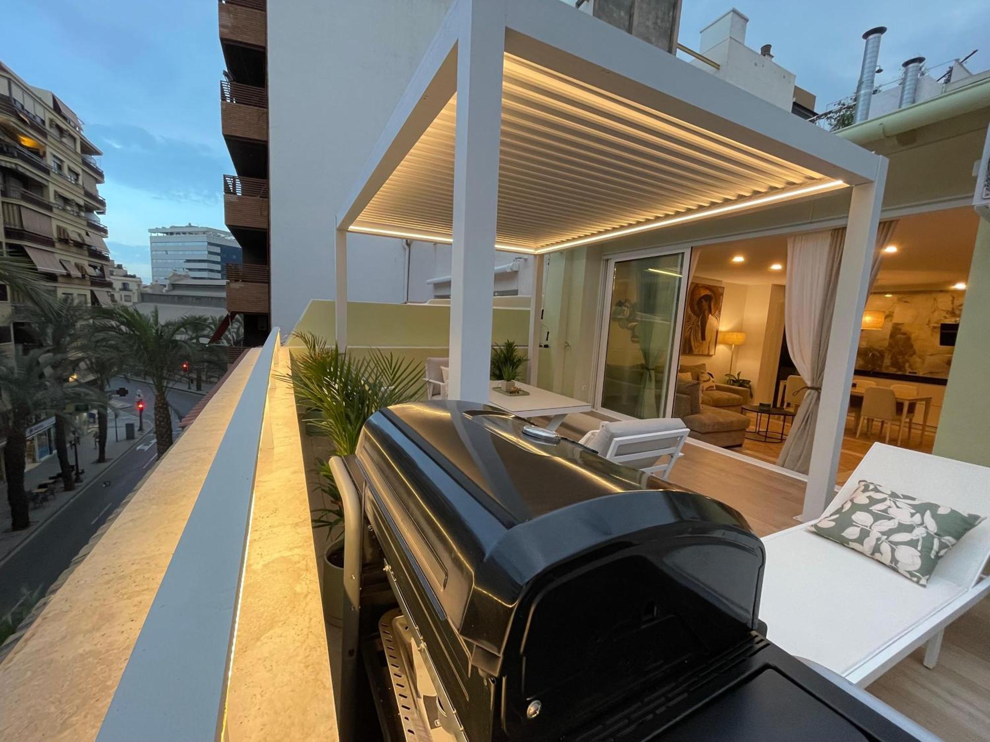 Gran Atico Con Terraza En El Centro De Alicante Buitenkant foto