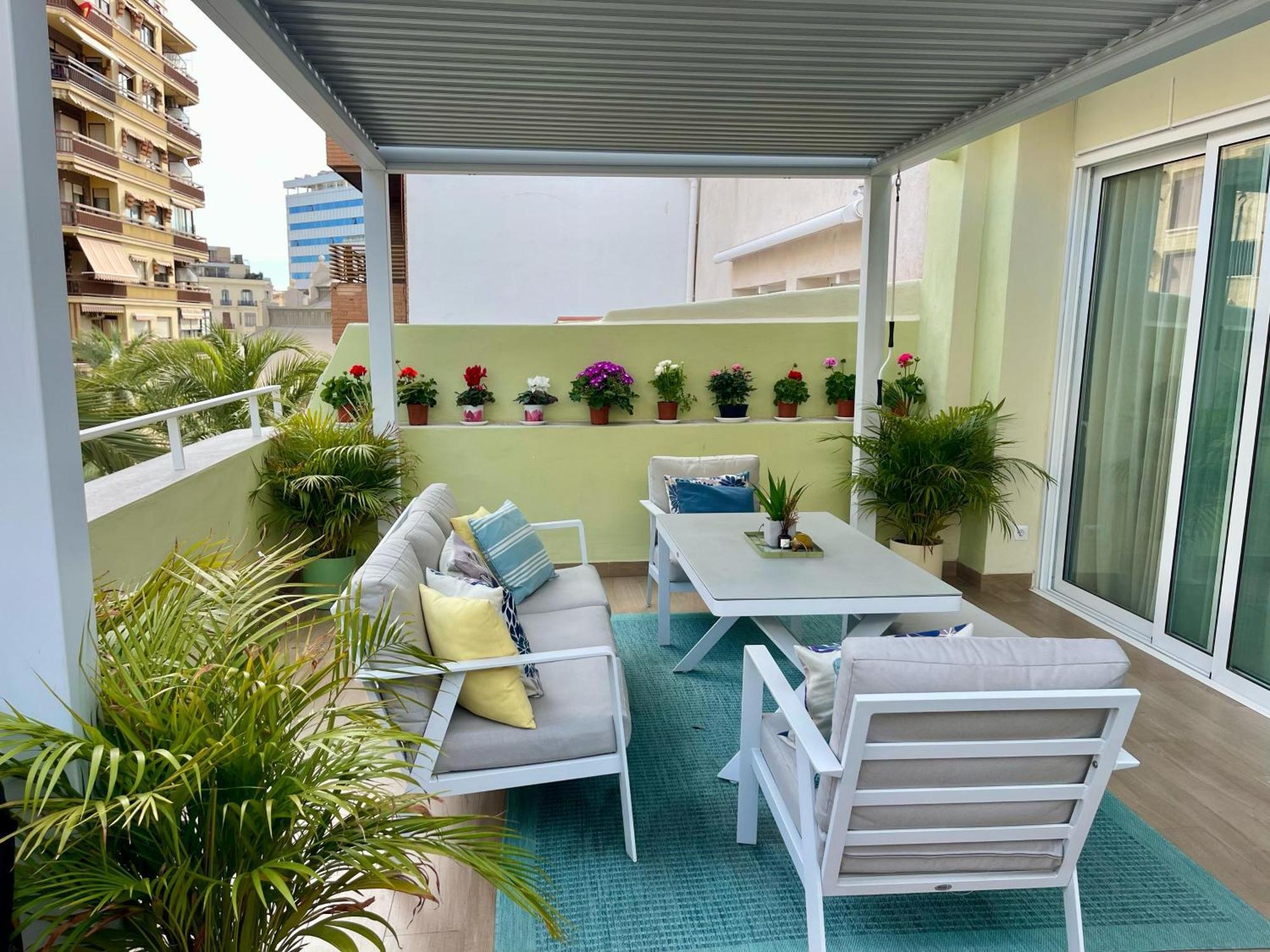 Gran Atico Con Terraza En El Centro De Alicante Buitenkant foto
